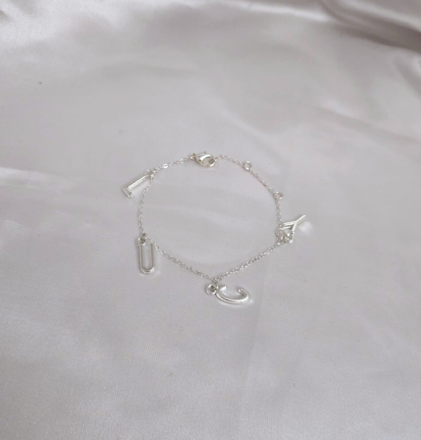 Olivia - Bracelet charms personnalisé