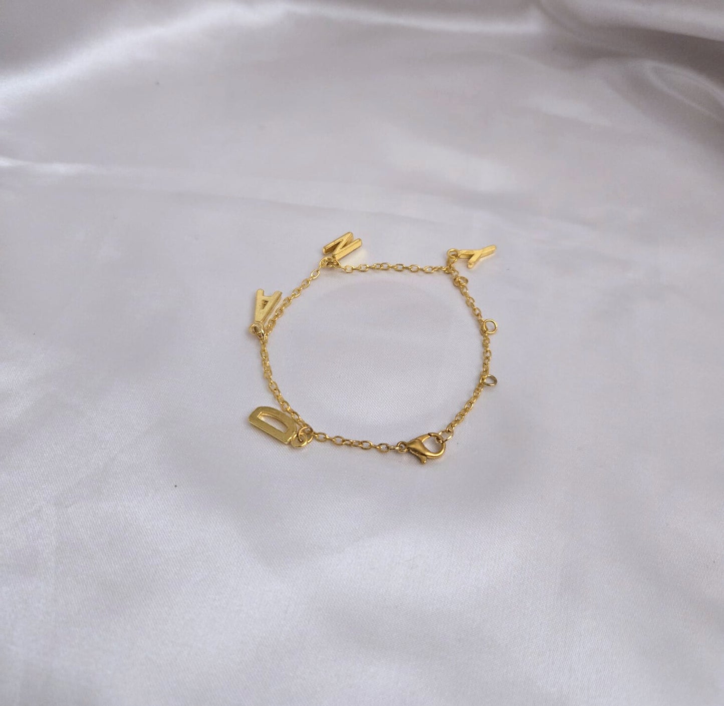 Ariane - Bracelet charms personnalisé