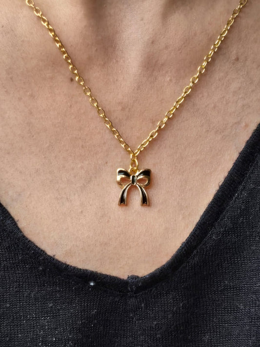 collier pendentif noeud